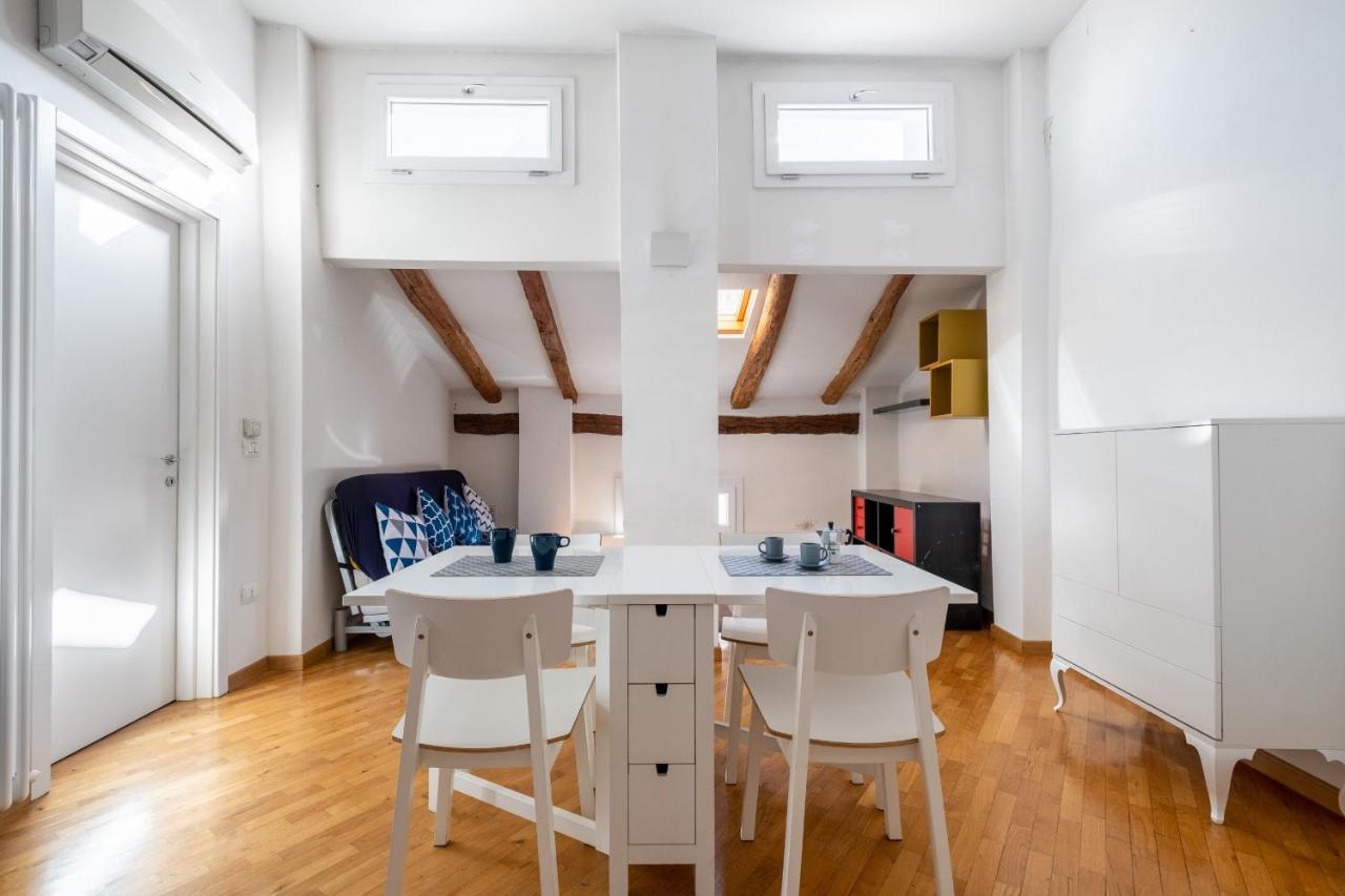 Appartamento Guerrazzi Vicino A Palazzo Garganelli Bologna Bagian luar foto